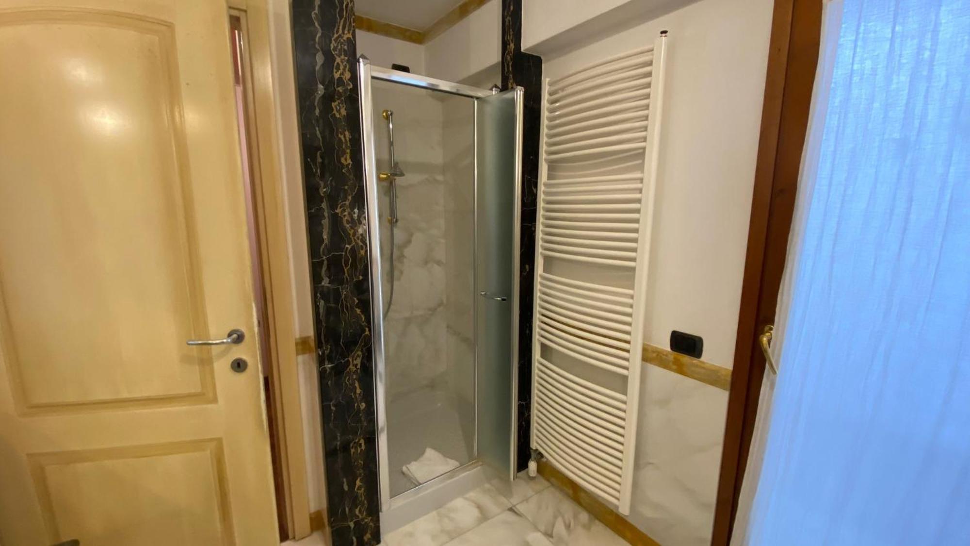Piazza Erbe Apartment *